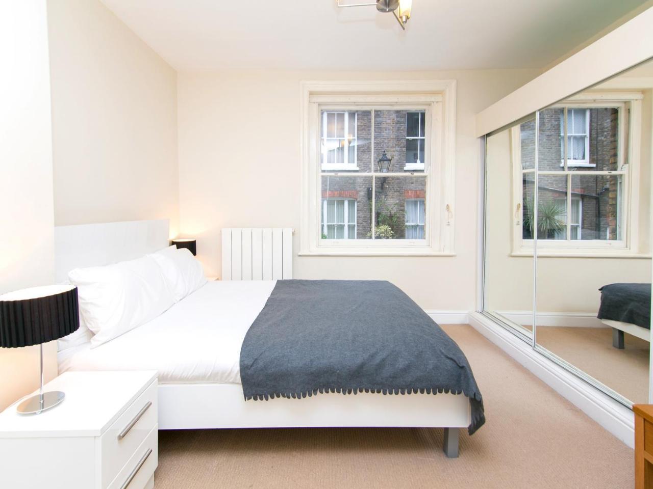 Baker Street Residence Apartment